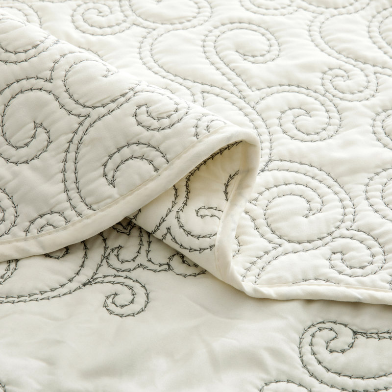 4 Piece Damask Oversized Embroidery Bedspread Set, Queen Quilt + 2 Queen Shams + Throw Pillow, Antique White