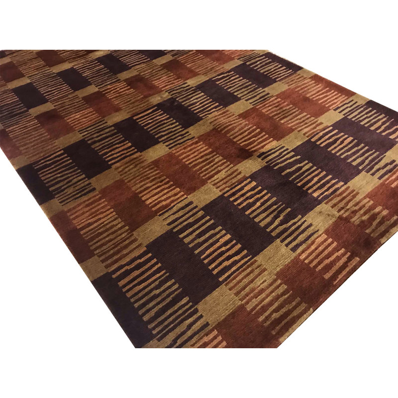 Tapis rouge noué à la main de haute qualité