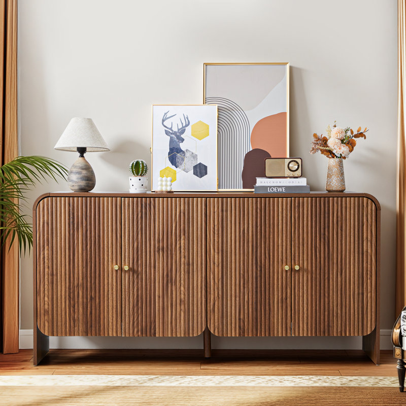 Buffet 59,05 "avec 4 portes cannelées, Noyer
