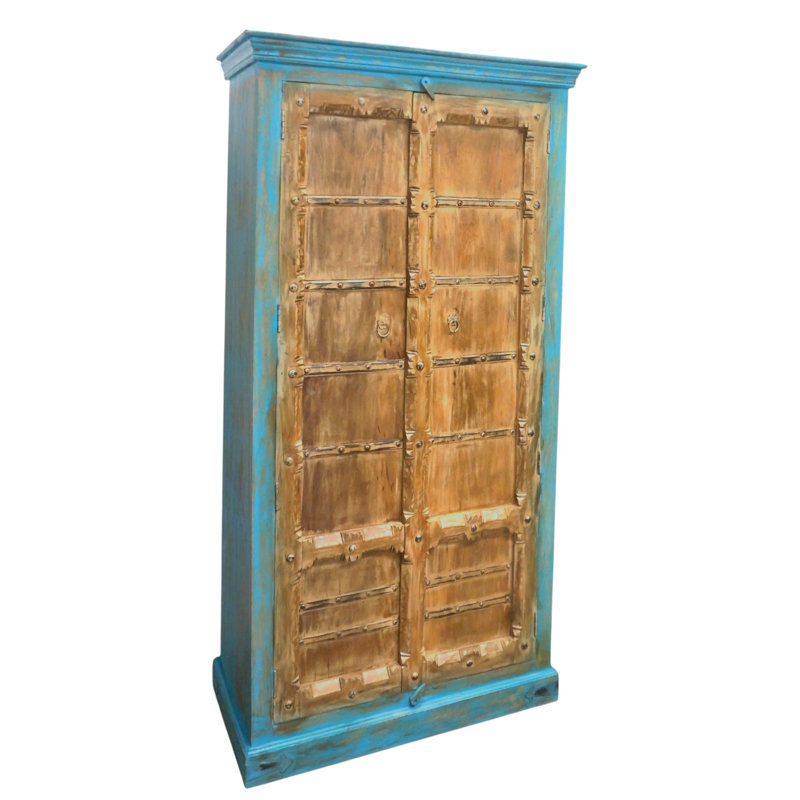 Armoire en bois fabriquée à la main de style antique