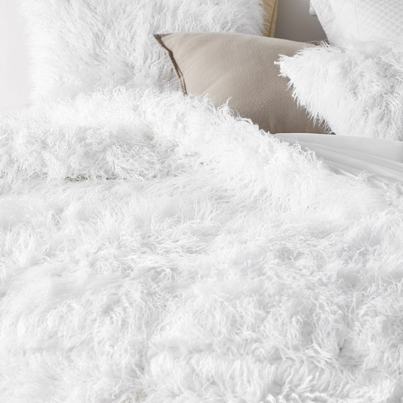 Bare Himalayan Yeti White Faux Fur Coma Inducer Oversized Comforter, Queen Comforter