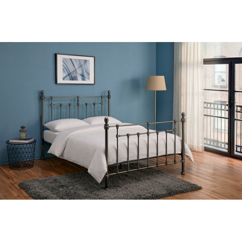 Metal Bed, Double (4'6)