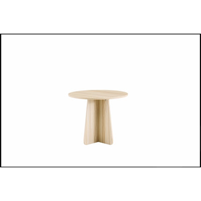 Ensemble de tables basses gigognes de style rétro avec pieds croisés, idéal pour une adaptation flexible de l'espace et une décoration intérieure élégante
