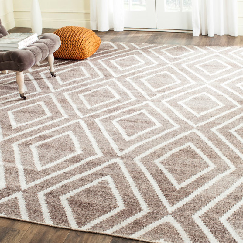 Whittlesey Hand Woven Viscose/Wool Geometric Rug in Ivory/Gray, Rectangle 5' x 8'