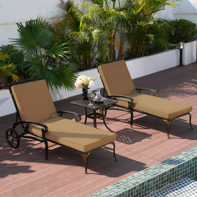 Ensemble de chaises longues d'extérieur en métal avec table basse (ensemble de 2)