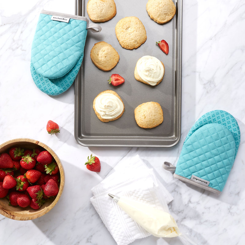 KitchenAid Asteroid Solid Textured Mini Oven Mitt, Aqua