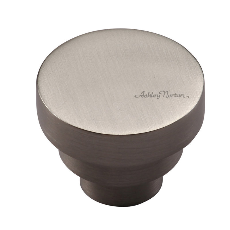 Bouton d'armoire rond, Nickel satiné, 1 1/4"