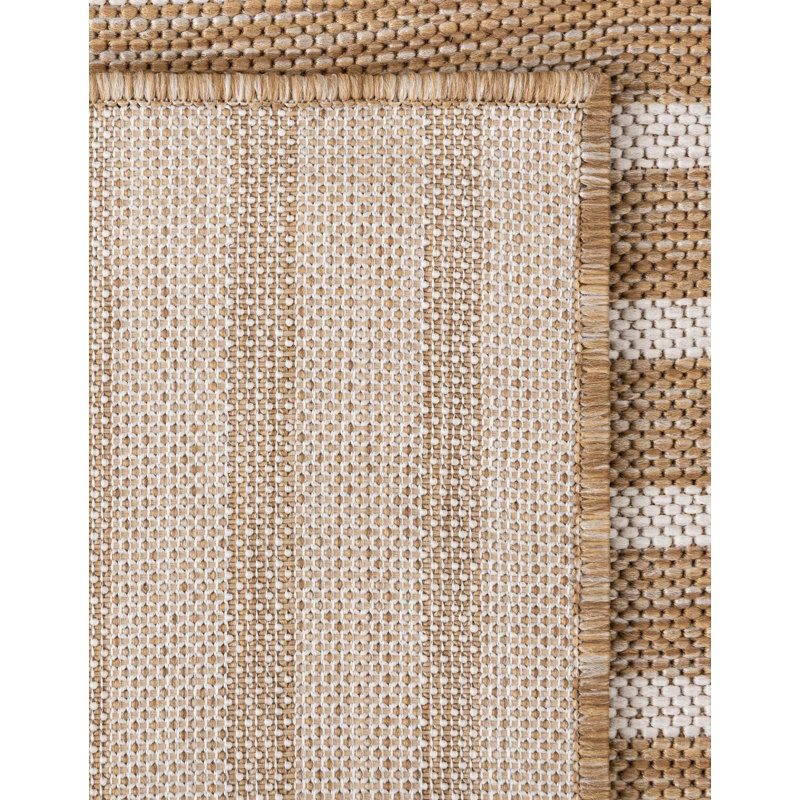 Tapis contemporain Nykeia, Carré 7 pi 10 po