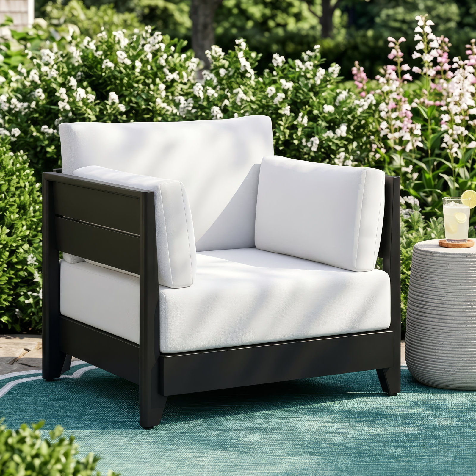 Dez Patio Lounge Chair