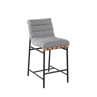 Chaise à hauteur de comptoir en tissu bouclé gris et sangles en cuir