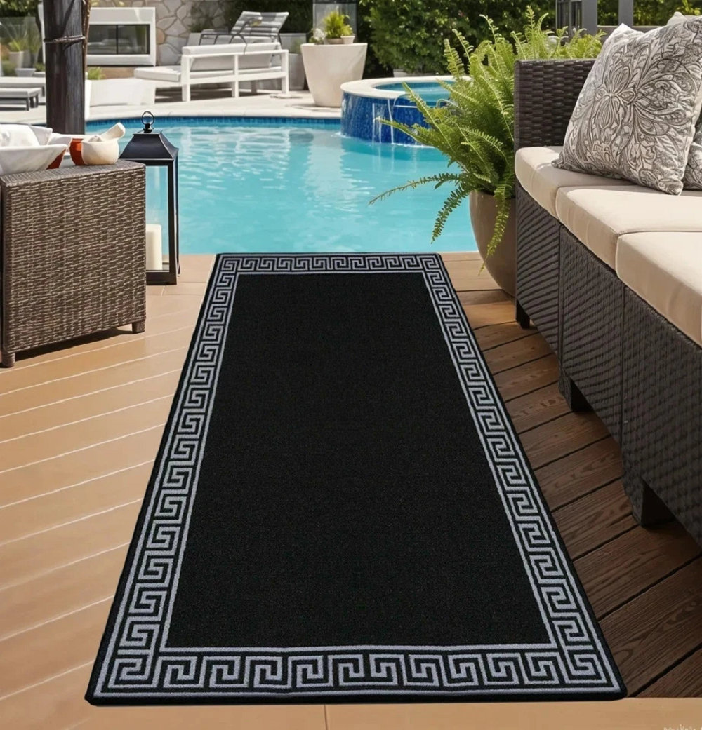 Geometric Indoor / Outdoor Area Rug