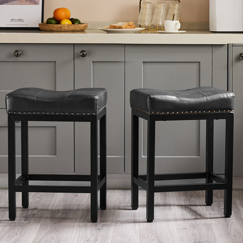 Tabouret de comptoir 24,21 po Michille, Noir / noir , 2