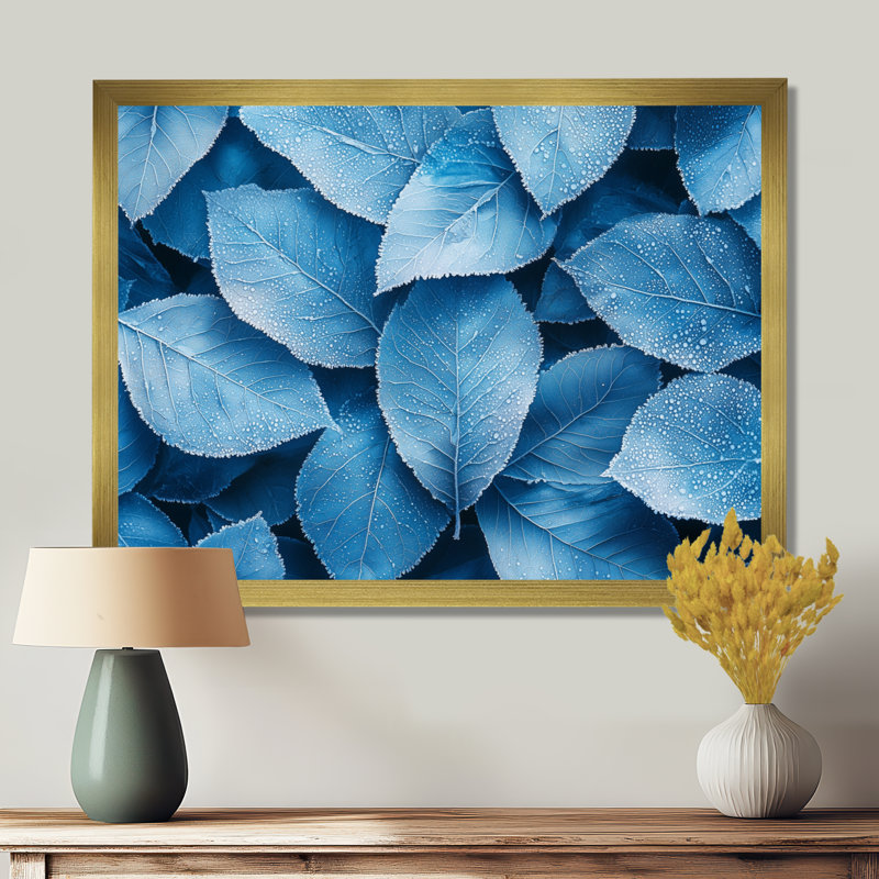 Décoration murale Irlinda Frost Blue Leaves Tranquility I - LEAVES, H 30 po x l 40 po, Floater Framed, Doré