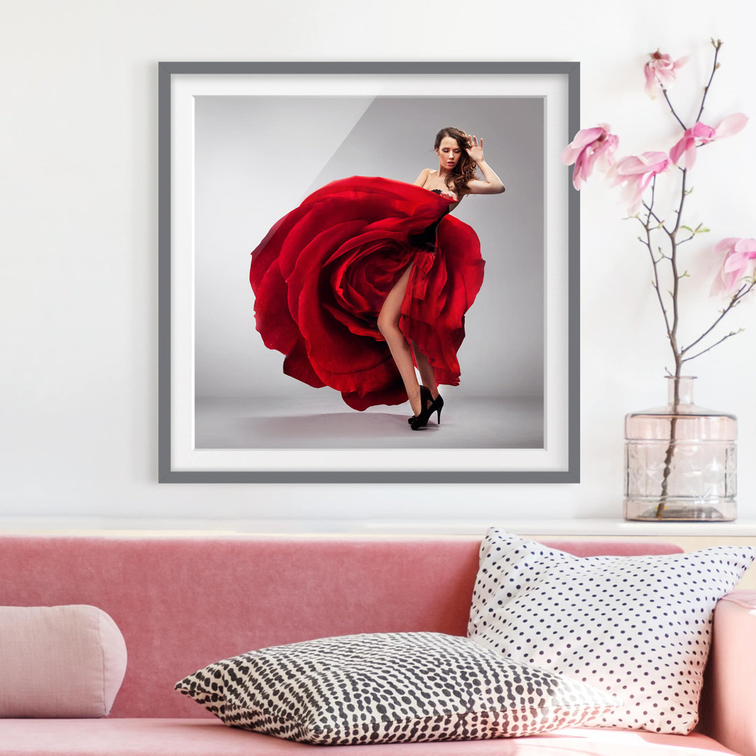 Gerahmter Fotodruck No. 334 Rose Gown