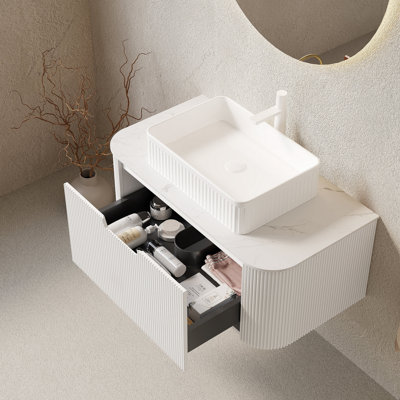 Meuble-lavabo de salle de bain 36 po, meuble-lavabo rayé à bords arrondis avec tiroir, lavabo rectangulaire en céramique blanche et plateau en pierre frittée blanc de Carrare, pré-assemblé, couleur blanche