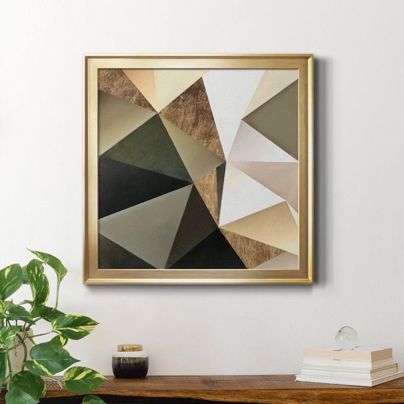 «Gold Polygon Wall I», reproduction encadrée de qualité supérieure - prête à être accrochée, H 24 po x l 24 po x P 1 po