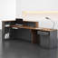 Bureau de direction en L 70,9 po, poste de travail moderne avec tiroir verrouillable et rangement ouvert, finition noyer et gris