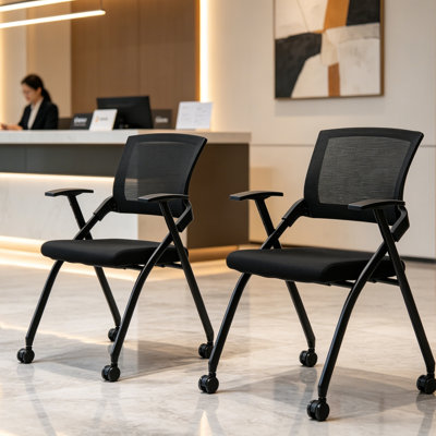 Ensemble de 2 chaises de réception ergonomiques, pliantes et empilables avec roulettes pivotantes, siège d'invité de bureau rembourré avec dossier en filet respirant, structure triangulaire pour salle de conférence, formation, salle d'attente, noir