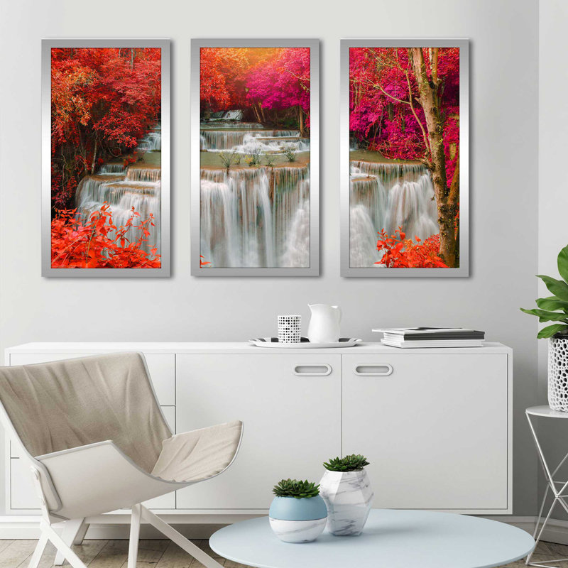 «Maple Leaf Waterfall», reproduction de 3 pièces sur acrylique, H 25,5 po x l 40,5 po x P 1 po
