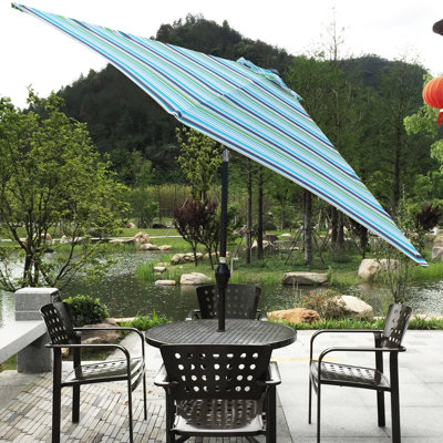 Parasol de patio de 9 pi à rayures bleues, forme de pavillon hexagonal, protection 40+ Upf, inclinaison à bouton-poussoir, système de manivelle, évent pour stabilité, parasol extérieur, auvent rayé, levage à 45 degrés, poteau en acier et
