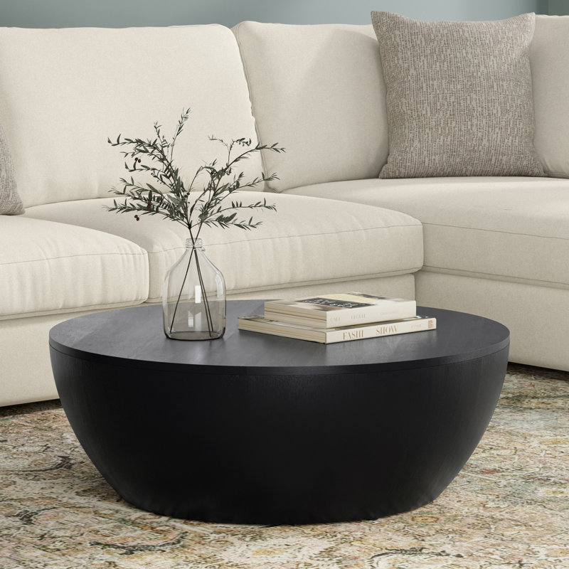 Table basse cylindrique industrielle en bois de manguier massif l 34 po Elmbrook, assemblée, Noir