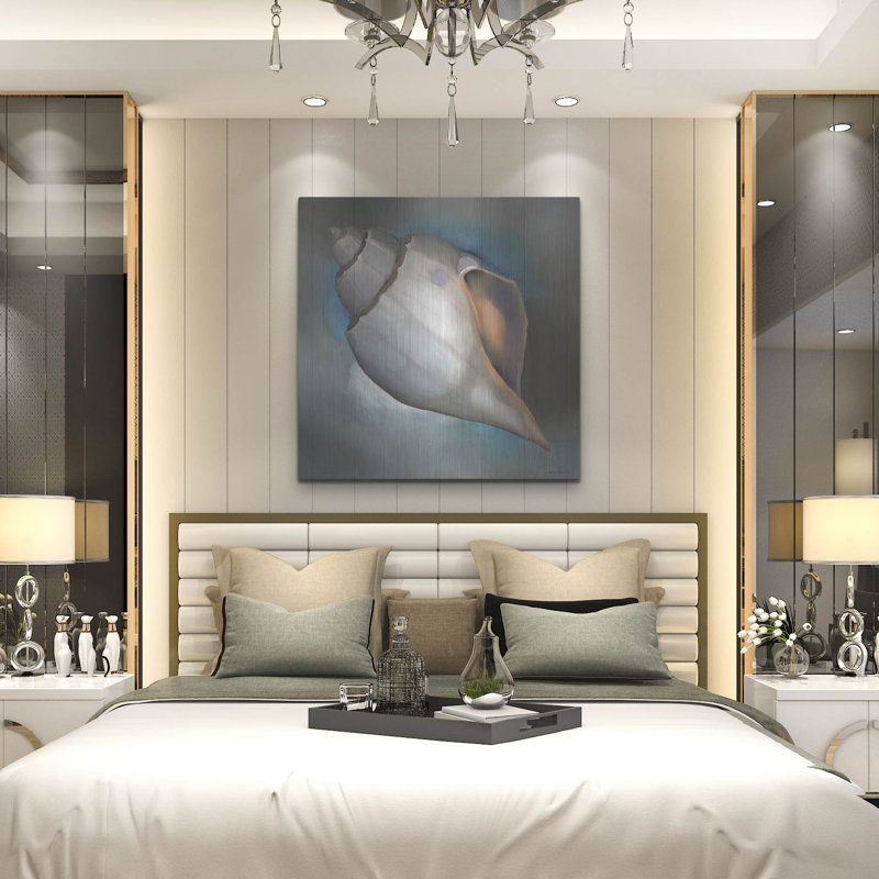 «Sea Shell Glow» par Louise Montillio