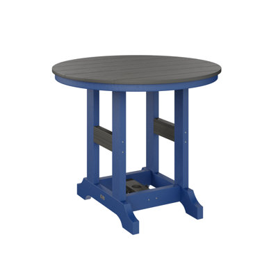 Garden Classic Outdoor Round Dining Table