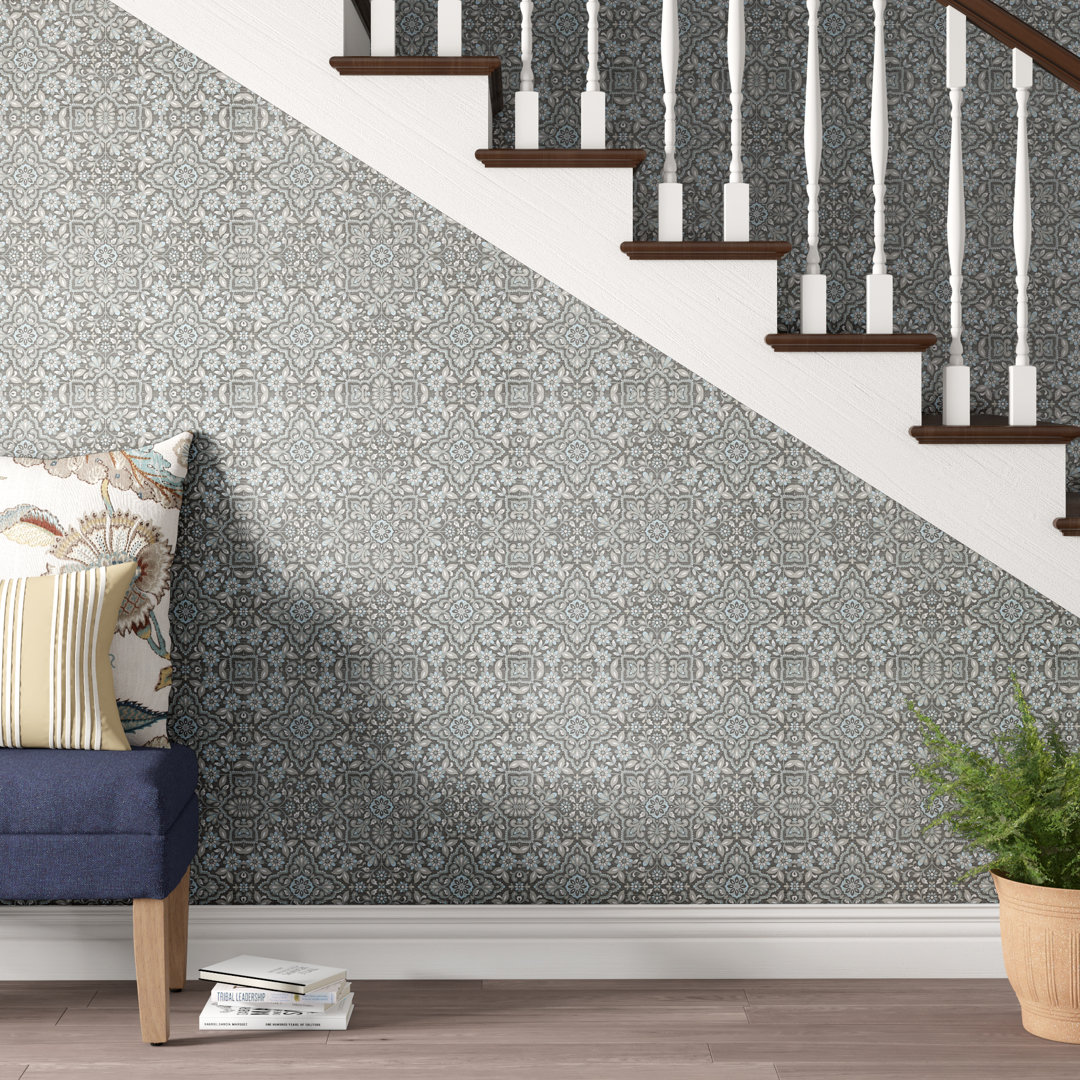 Clayson Floral Tile 33' x 20.5" Metallic Wallpaper Roll Charlton Home® 