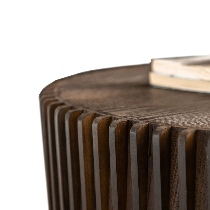 Paire de tables basses brunes foncées rétro, avec détail, pour le salon, le bureau et les matériaux de qualité utilisés