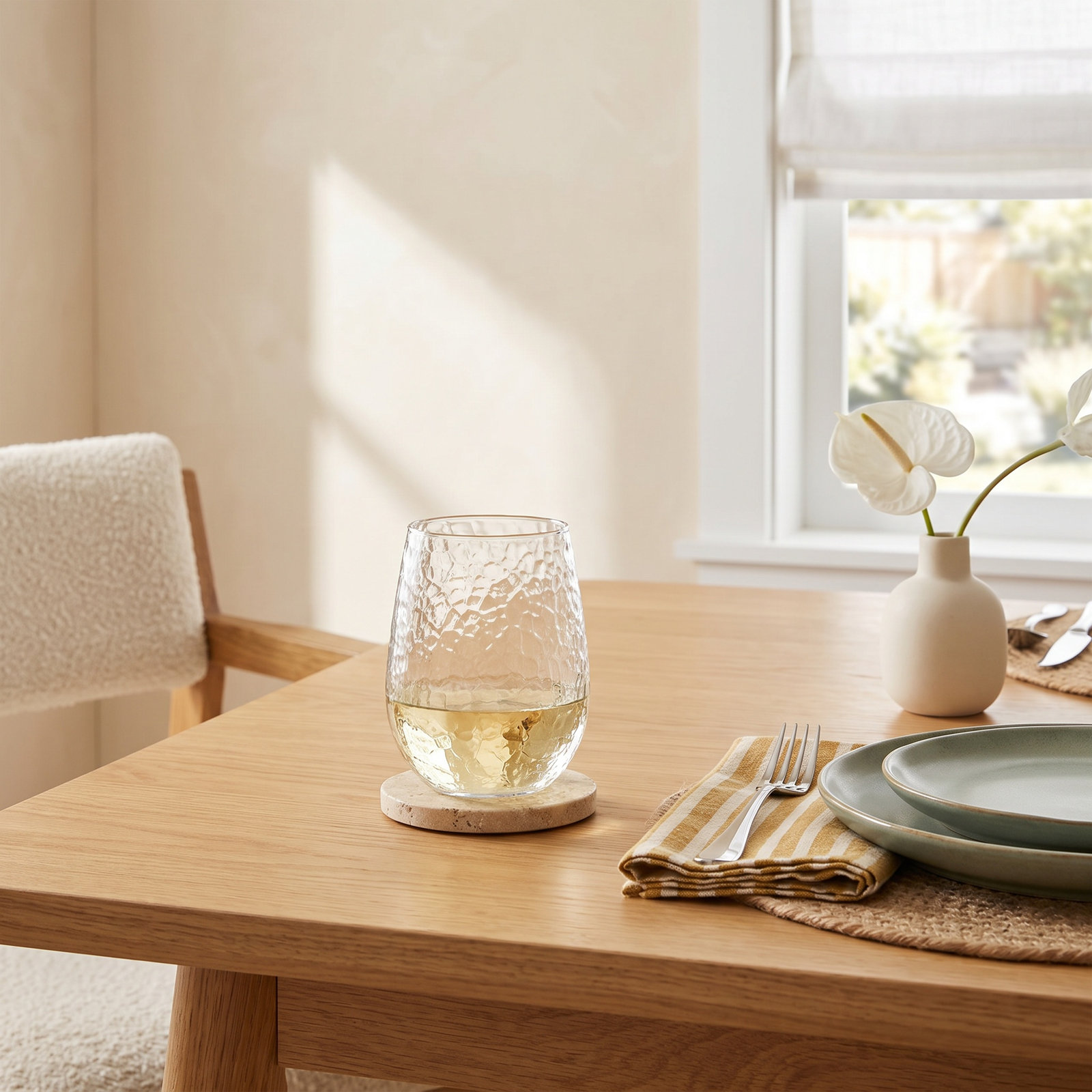 Hammered Stemless Wine Glass