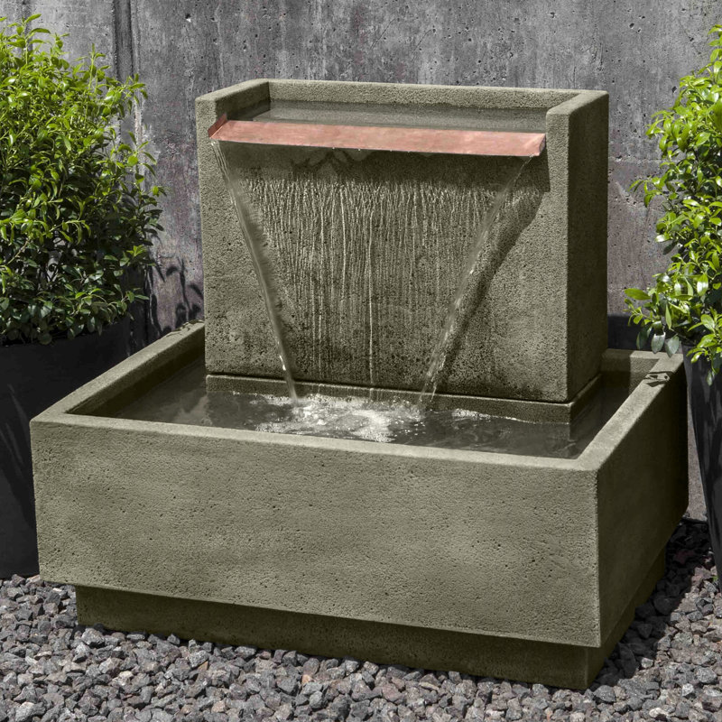 Concrete Fountain, Verde