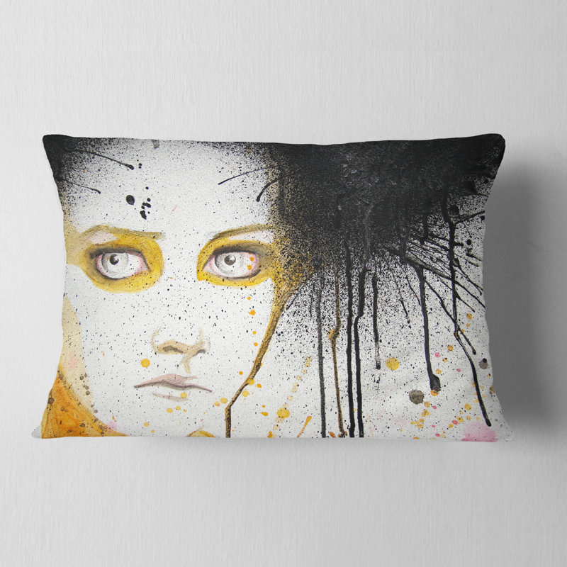 Belle fille aux yeux jaunes - coussin imprimé Portrait, Rectangulaire, 12 po x 20 po