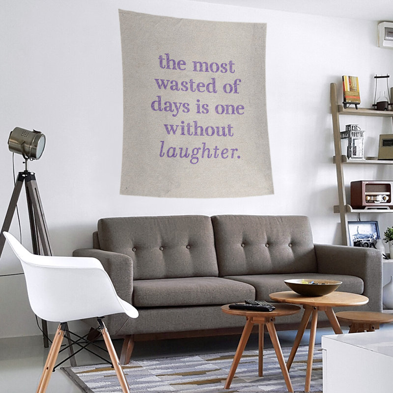 Tapisserie en polyester pour citation de rire, H 27,5 po x l 37,5 po, Blanc / mauve