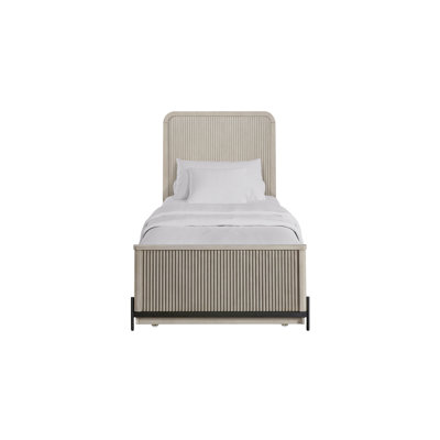 Lit fonctionnel avec lit gigogne, idéal pour les chambres d'amis et les petits espaces, offrant des solutions de couchage polyvalentes et des espaces de repos confortables.