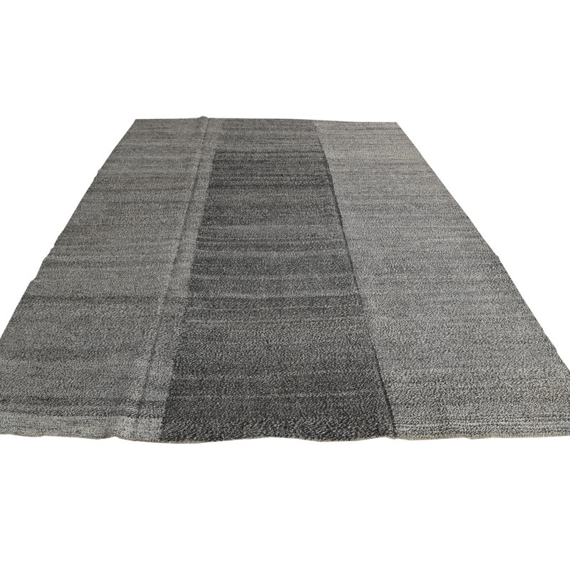 Tapis noir Newsom