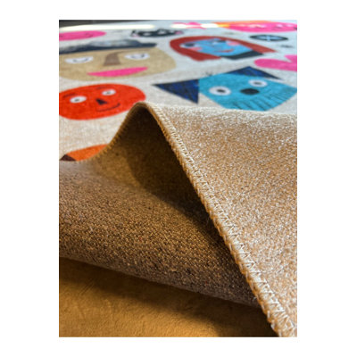 Tapis cubique moderne multicolore à petits visages