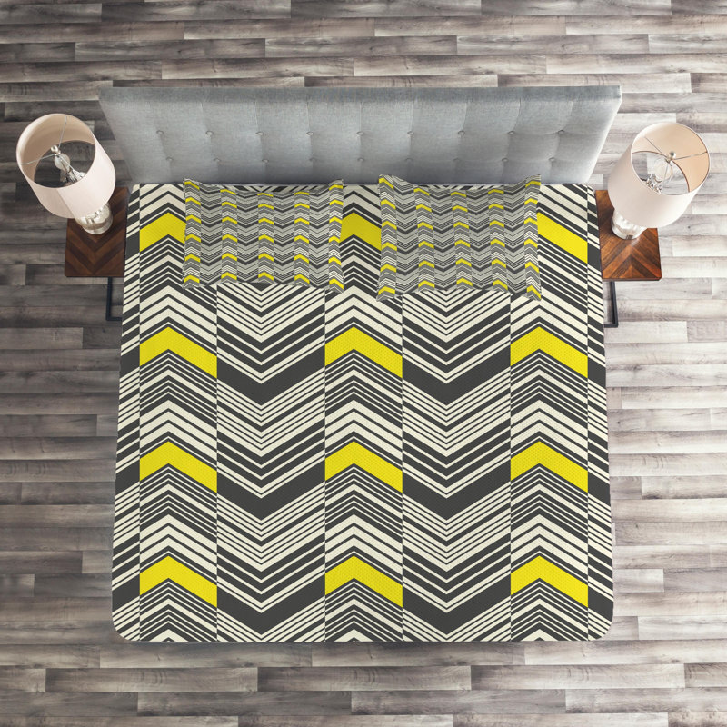 Polyester Chevron / Zig Zag Coverlet, King Bedspread + 2 Shams