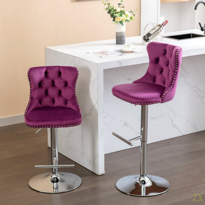 Tabourets de bar pivotants en velours d'une hauteur de siège réglable de 25 à 33 pouces, tabourets de bar à base chromée avec dossier capitonné confortable pour un pub à la maison et un îlot de cuisine, ensemble de 2