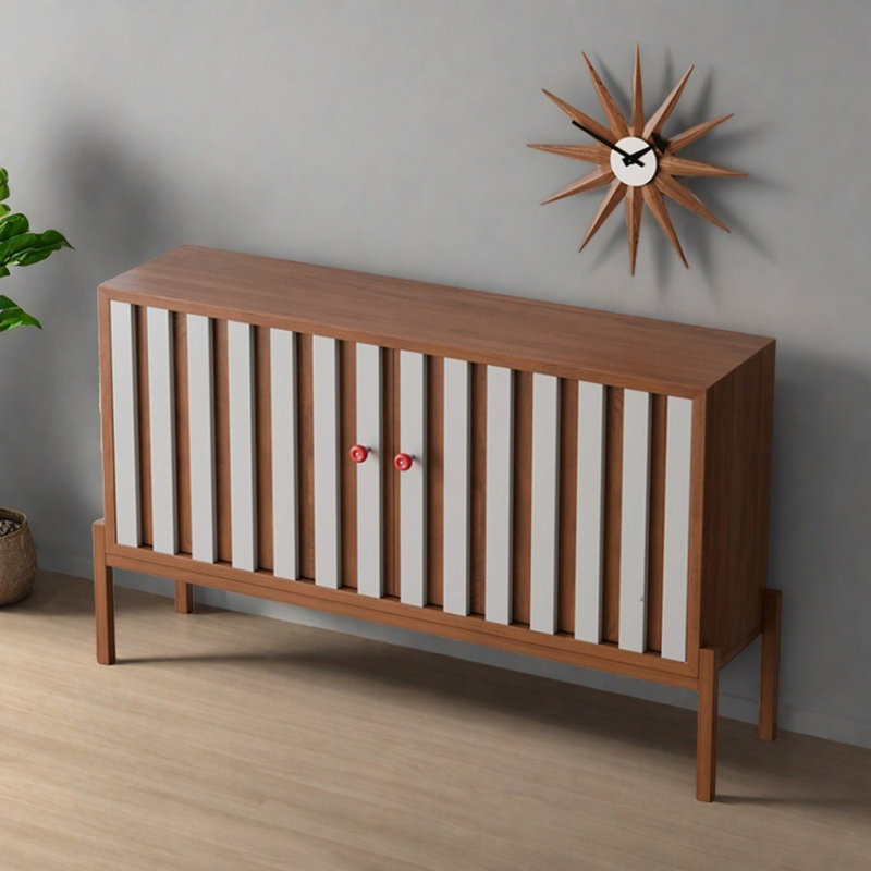 Buffet rétro en bois rayé simple
