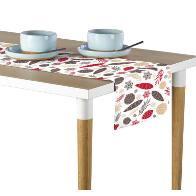 Lynch Christmas Pines and Cones Table Runner