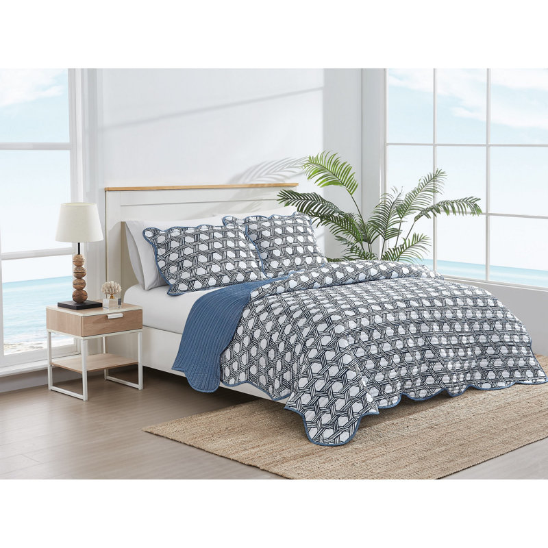 Scout Off Your Rocker Quilt Set, Queen Quilt + 2 Pillow Shams