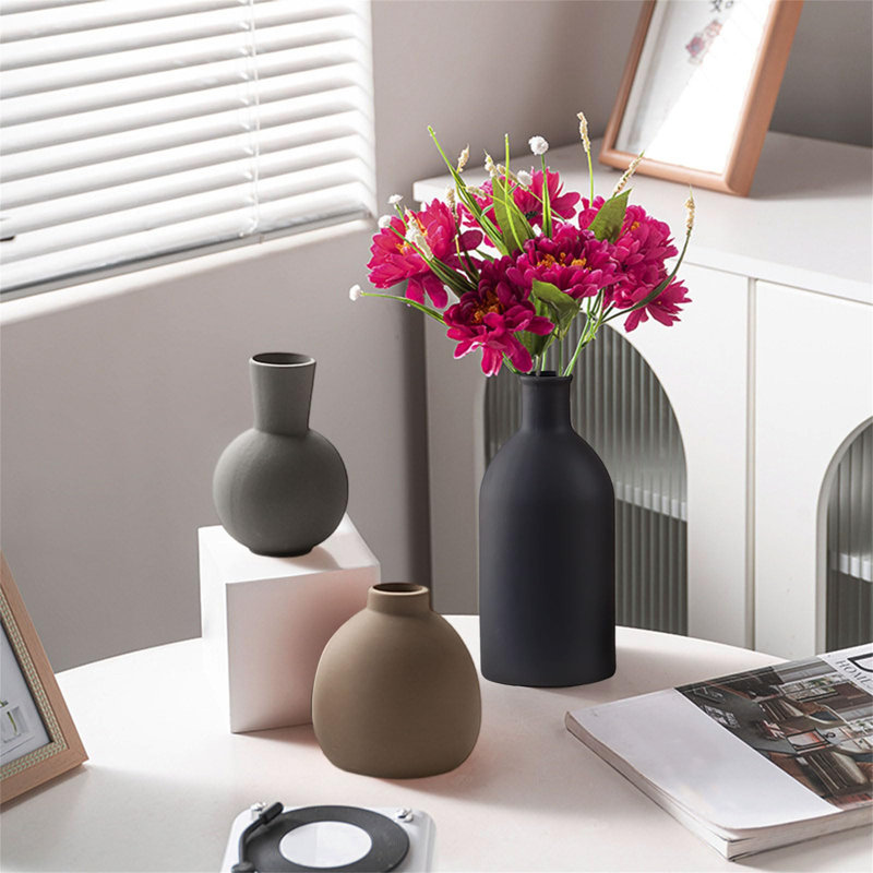 Ceramic / Porcelain Table Vase
