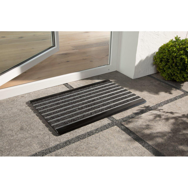 Non-Slip Striped Indoor Doormat, Black