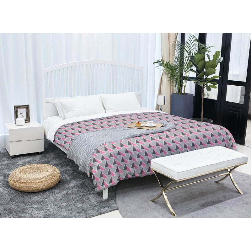 Patricia Geoffrey Polyester Geometric Shapes Comforter, King Comforter, Pink