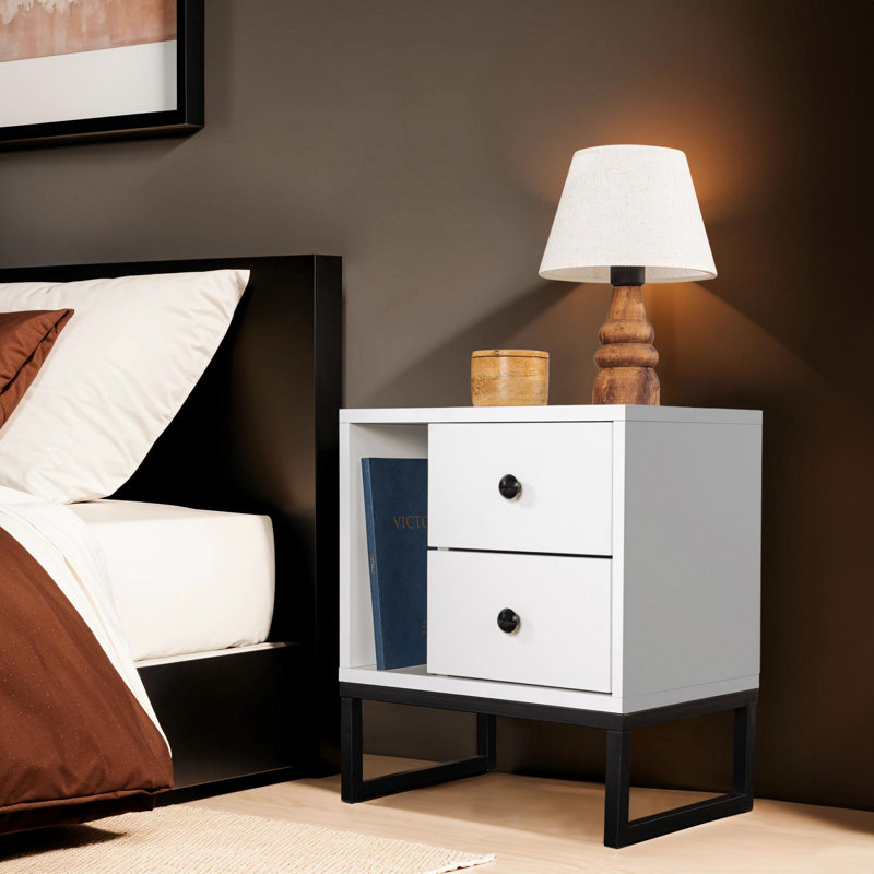 Nordure Nightstand
