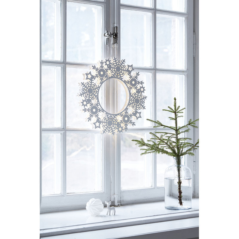 Prince LED Lighted Window Décor