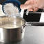 une cuillère cuillère à riz cuillère à farine de cuisine divers cuillère à mesurer le grain multifonctionnel cuillère à nourriture avec cuillère scellée