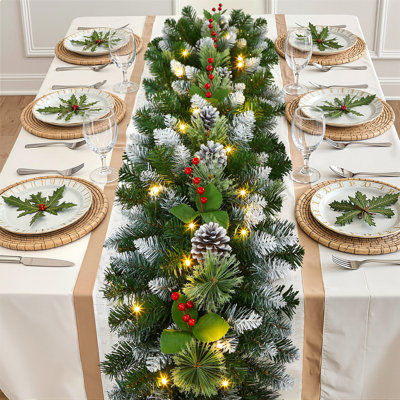 Annacatherine Lighted Artificial Garland