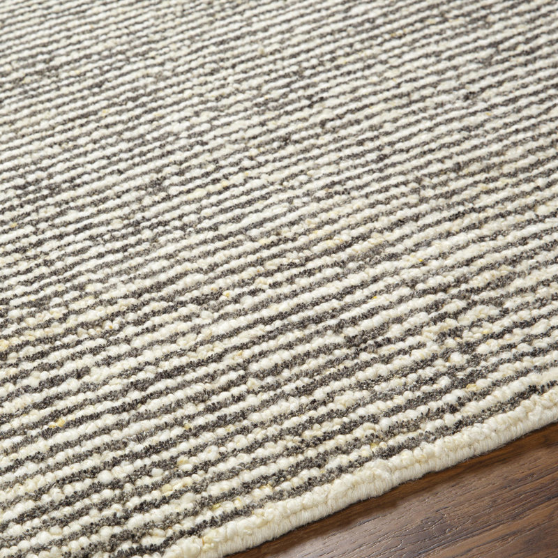 Totenham Wool Area Rug in Gray, Rectangle 5' x 7'6"