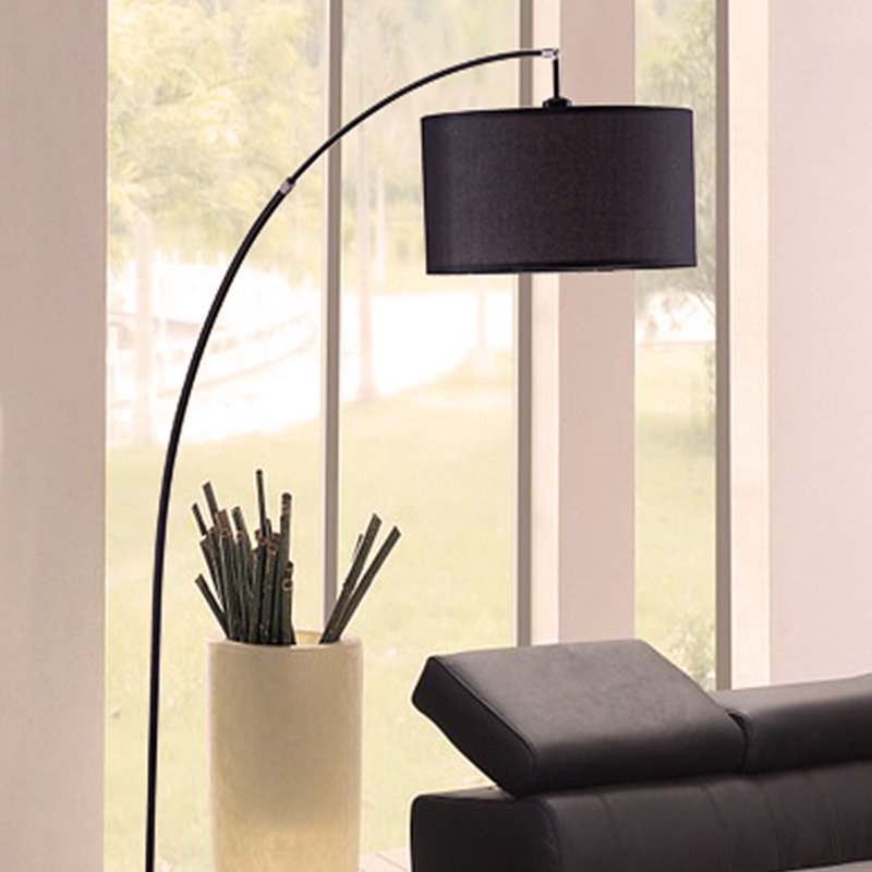 Lampe sur pied en métal 86 po "Allegro", Noir, noir, noir, noir, Noir, noir, noir, noir